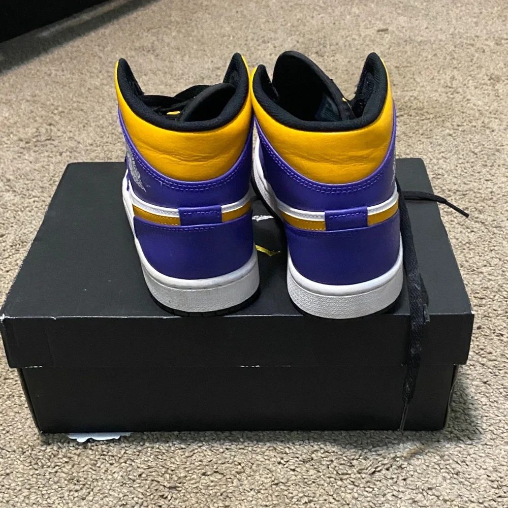 Nike Black and Purple Sneakers - Picture 3 of 5